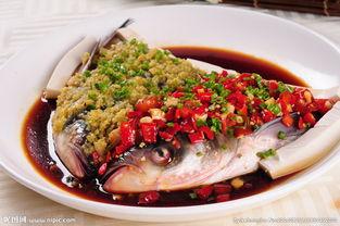 鱼头图片搞笑,鱼儿也疯狂，搞笑瞬间来袭！