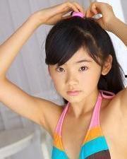 金子美穗脱裙子照片